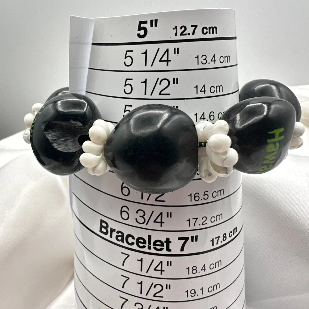 Vintage 90s Hawaii Kukui Nut Shell Bracelet Boho Tropical Luau Beach Jewelry